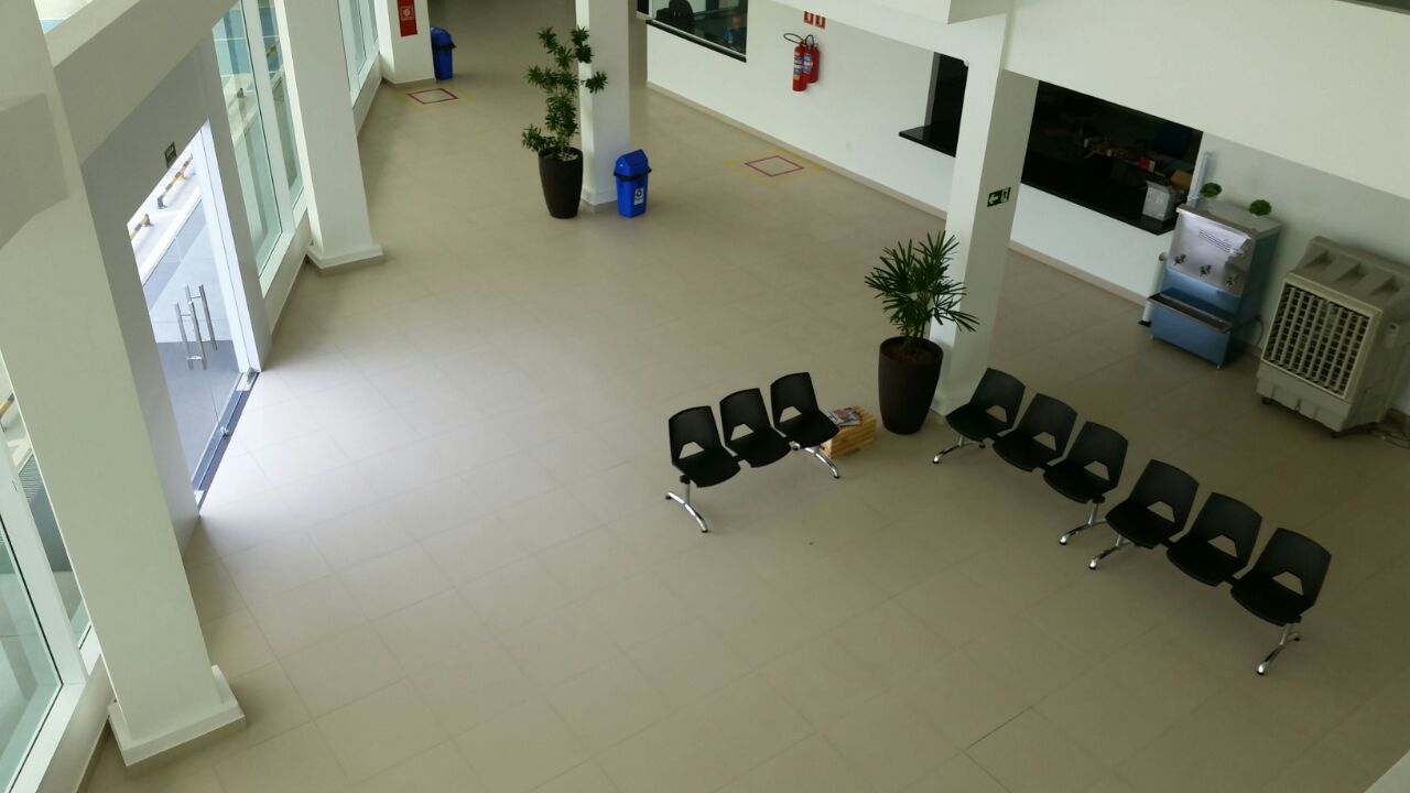 sala de exposiciones comerciales