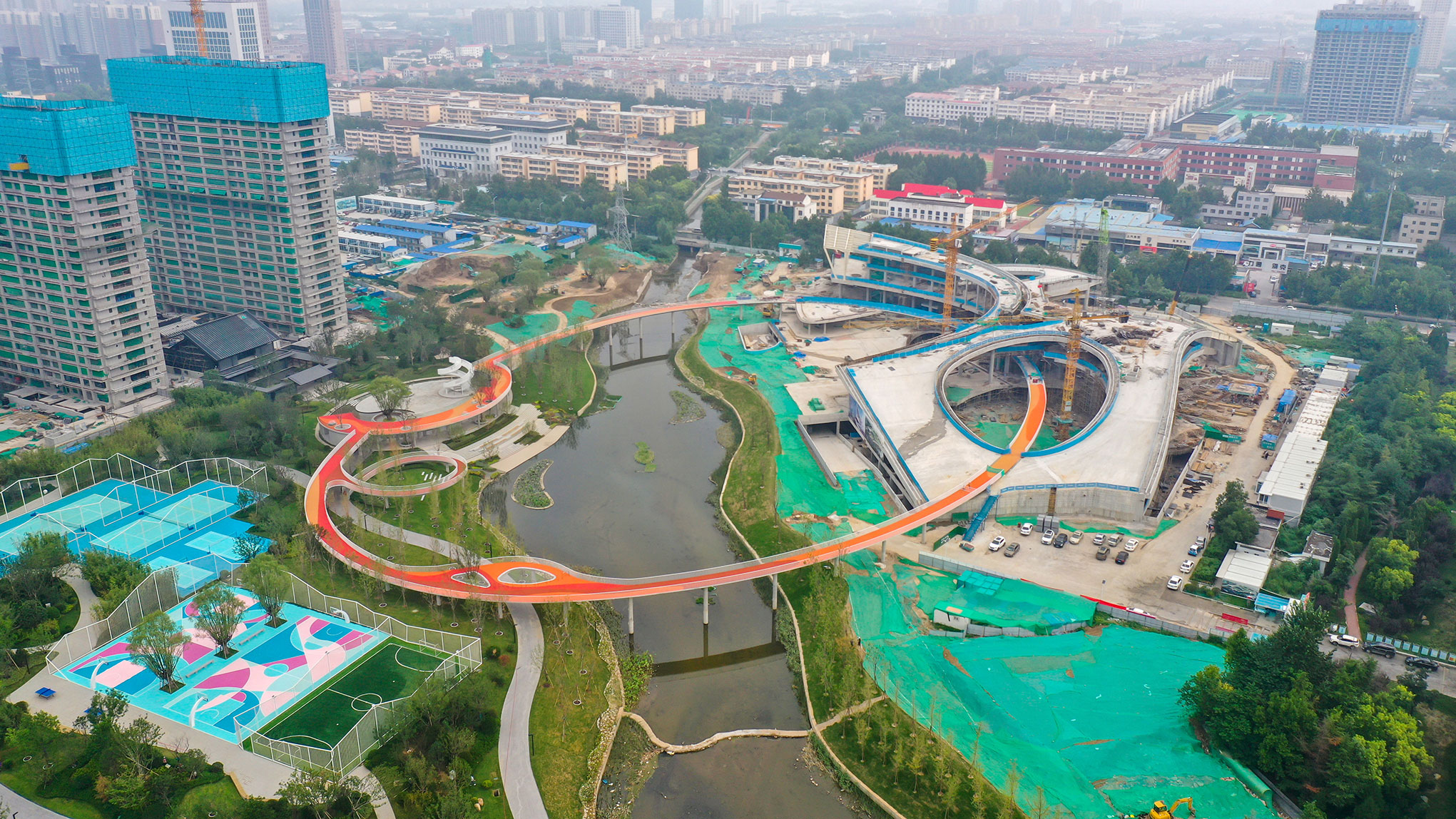 Estructura de acero comercial Cultural y gimnasio